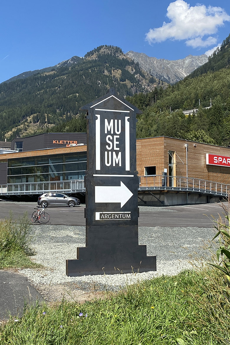 Planung und Umsetzung des Erlebnisrundweg inklusive einem Corten-Stahl-Objekt am Museum ARGENTUM in Mühldorf/Kärnten